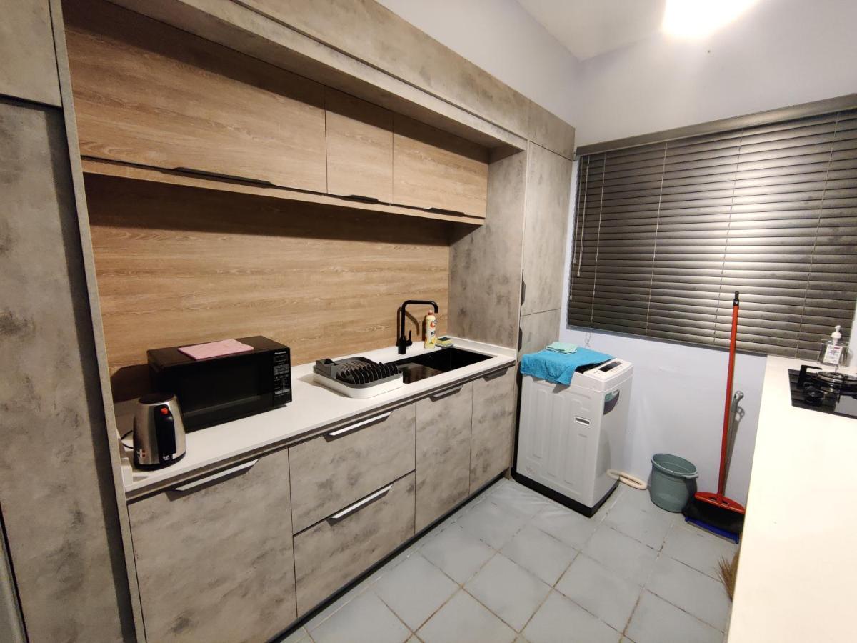 Ashiana Oceanside Apartment Flic en Flac Exterior photo